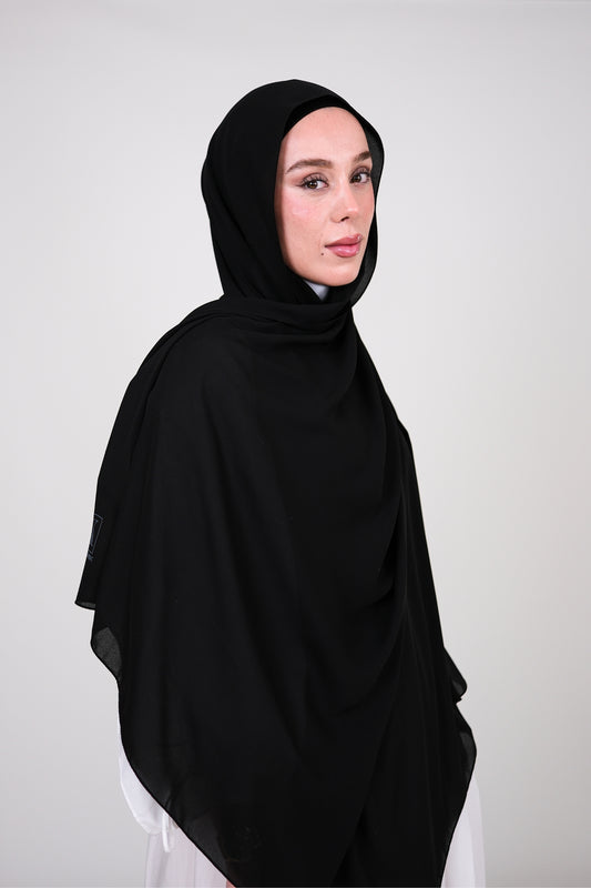Mıknatıslı Ve Boneli Şifon Şal - Siyah