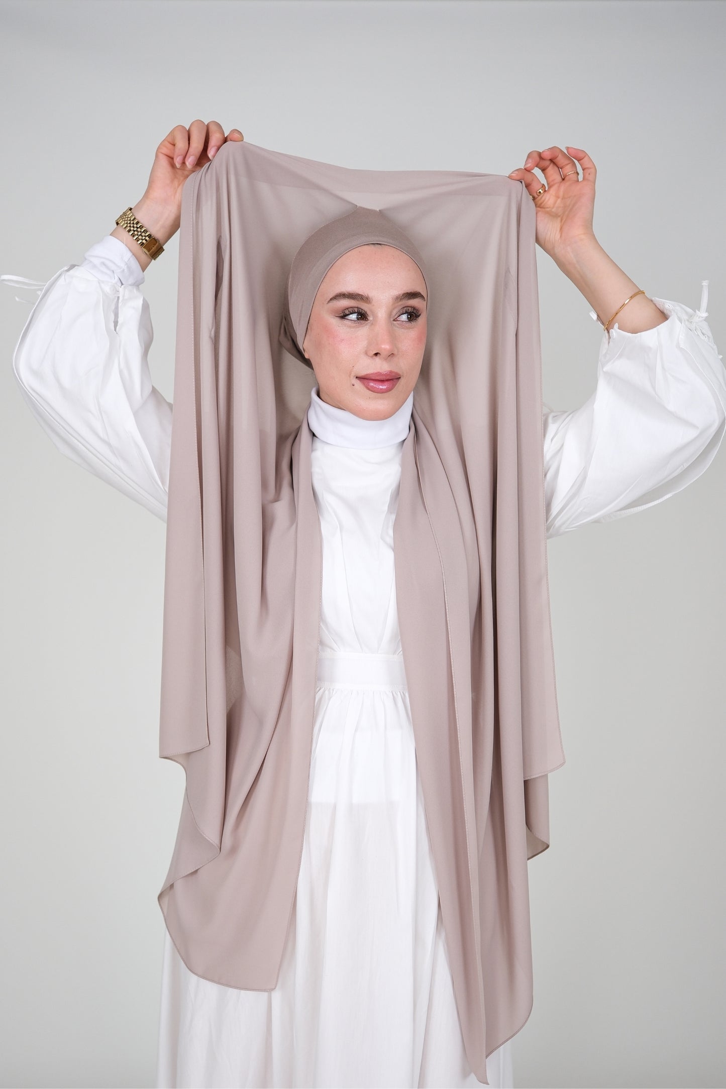 Mıknatıslı Ve Boneli Şifon Şal - Taş Rengi