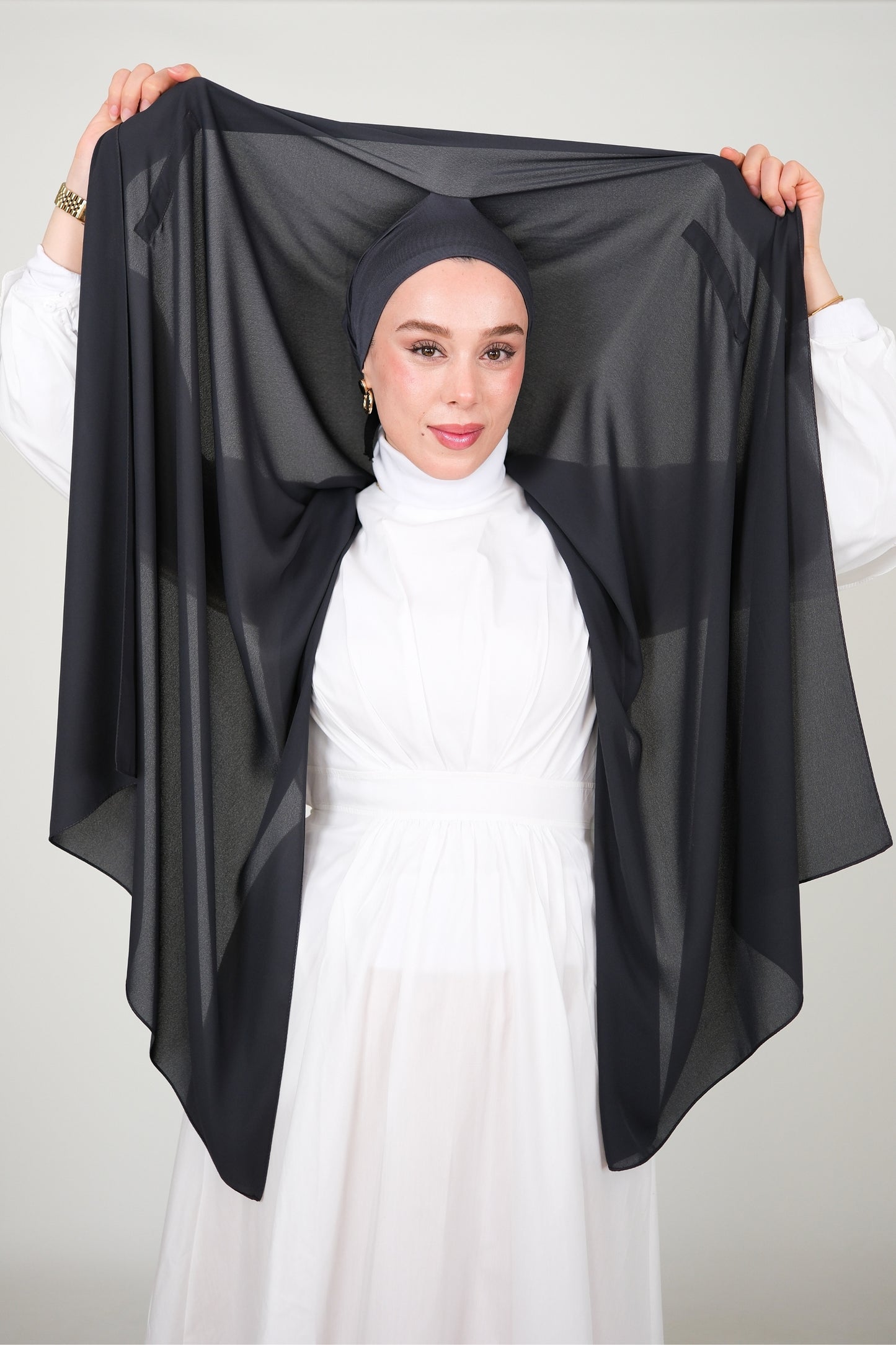 Mıknatıslı Ve Boneli Şifon Şal - Füme Antrasit